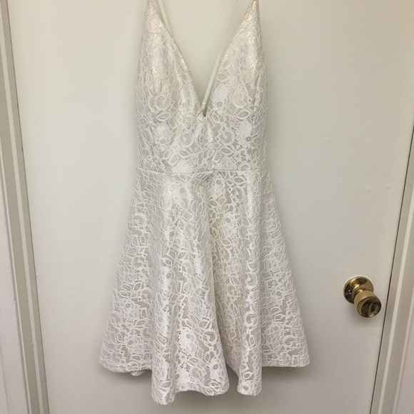 Windsor Dress - Picture 3 of 6